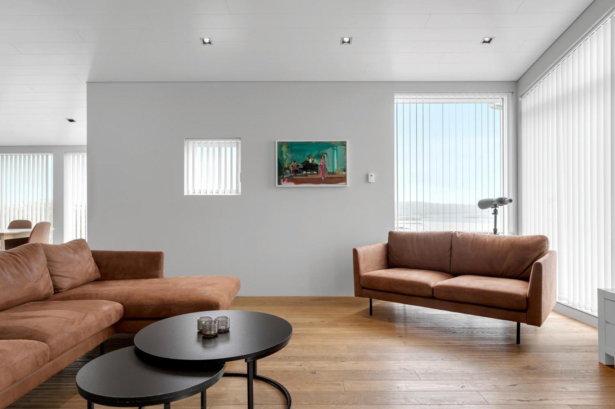 Luxury Villa With River View Laugaras Екстер'єр фото